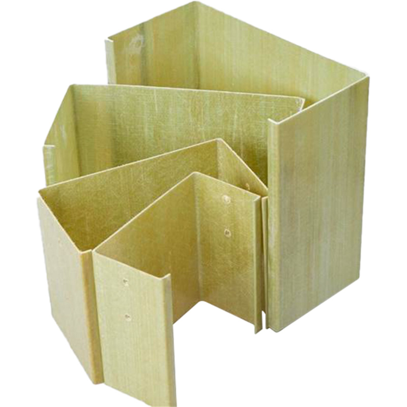 品名：聚氨酯管箱
材质：玻璃钢
规格：可定制
颜色：可定制
应用场景：工厂、石油、化工、平台等搭建使用